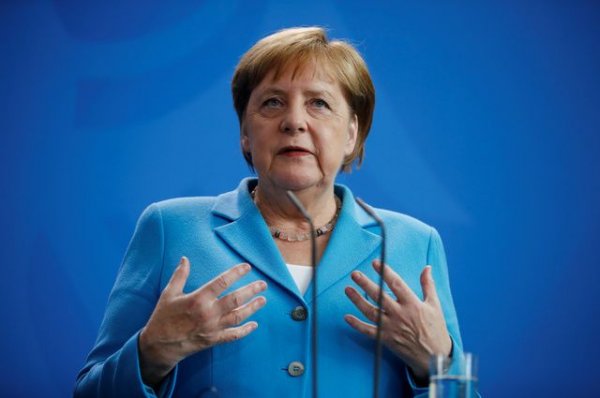Немецкий врач высказал предположения о здоровье Меркель - «Политика»