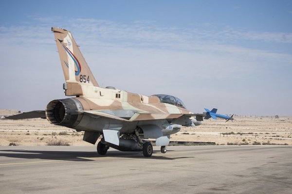 Новые израильские удары по иранским базам близ Багдада - «Политика»