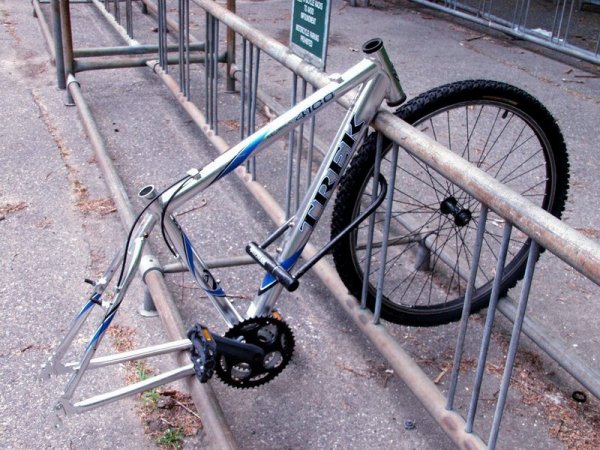 Полицейские поделились, как обезопасить велосипед от кражи - «Новости дня»