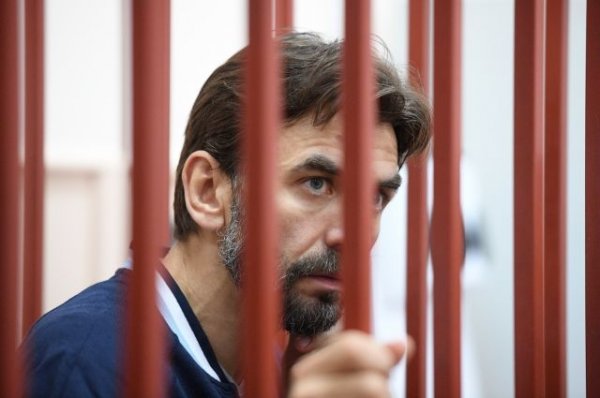 Суды арестовали имущество Абызова на сумму более 20 млрд рублей - «Политика»