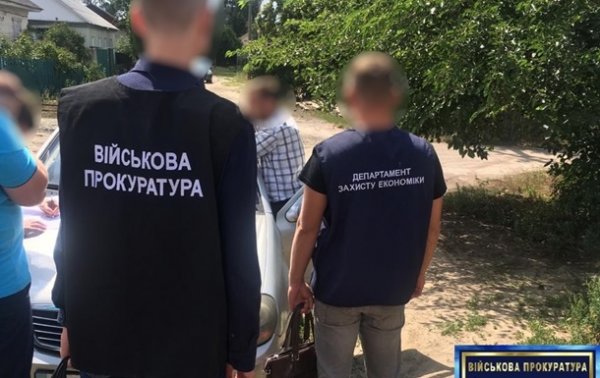 В Черниговской области начальник таможенного поста задержан на взятке
