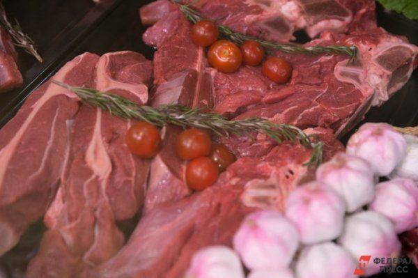 В детский лагерях Курганской области нашли просроченное мясо