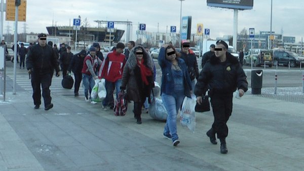 В Екатеринбурге ловят нелегальных мигрантов к приезду Путина