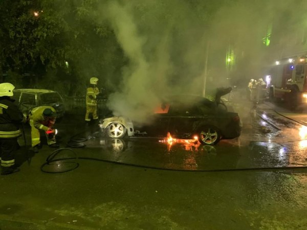 В Екатеринбурге сожгли машину известного общественника