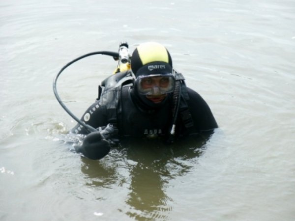 В Кургане водолазы чудом спасли жизнь утонувшему подростку