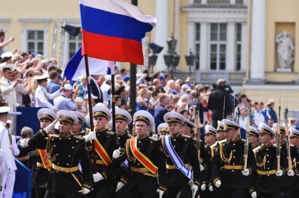 ВЦИОМ: большинство россиян считают Военно-морской флот самым сильным в мире | Общество - «Политика»