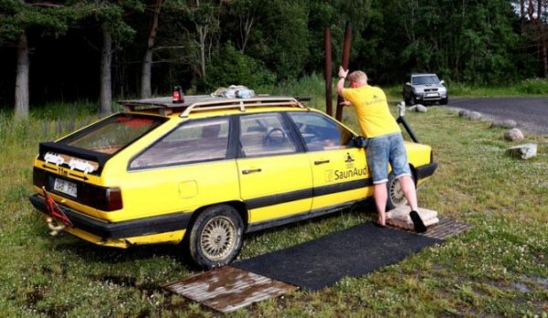 Житель Эстонии превратил свой автомобиль в финскую сауну - «Новости Дня»