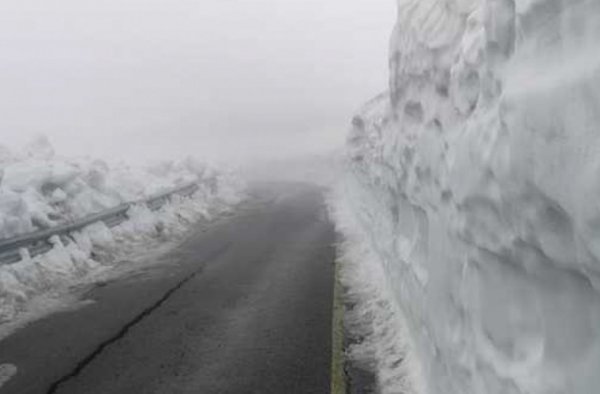 Зима в Румынии посреди лета: трехметровый слой снега - «Здоровье»