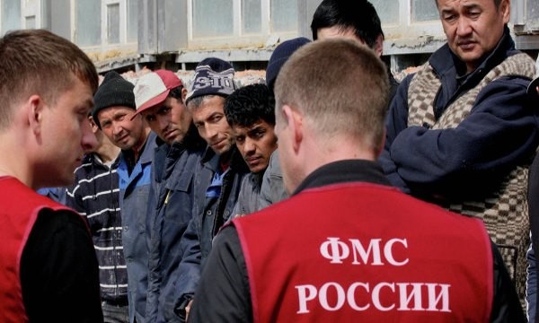 На горбу мигрантов передовую экономику России не построить - «Происшествия»