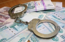 По требованию прокурора возбуждено уголовное дело о коррупционном преступлении