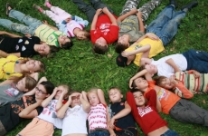 Прокуратурой города Братска поставлен на контроль вопрос по организации летнего отдыха детей, прибывших из районов подтопления Иркутской области