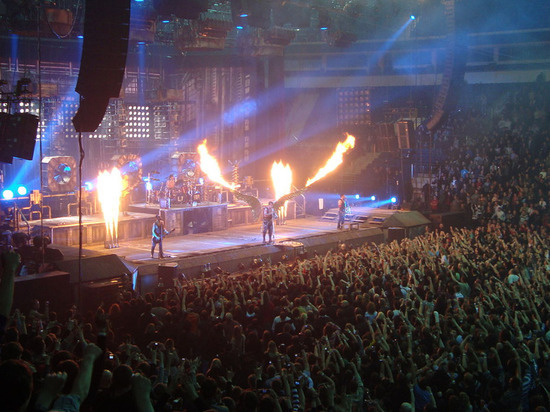 Rammstein выступит на московском стадионе "Лужники" и питерском "Газпром Арена"