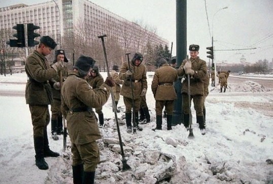 Стройбат в современной России: кто служил в нём при СССР и существует ли он сейчас - «Общество»