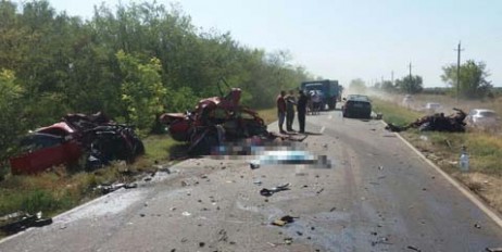 Авто разорвало на куски: под Одессой в страшном ДТП погибло много людей - «Автоновости»