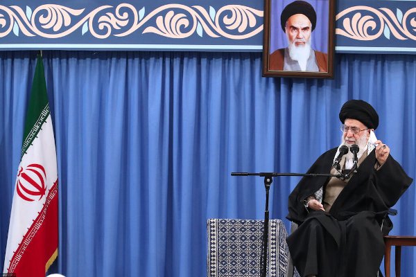 Аятолла Хаменеи назвал «ключ» к решению экономических проблем Ирана - «Новости Дня»
