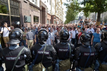Большинство россиян поддержали жесткие меры на митинге 27 июля - «Спорт»