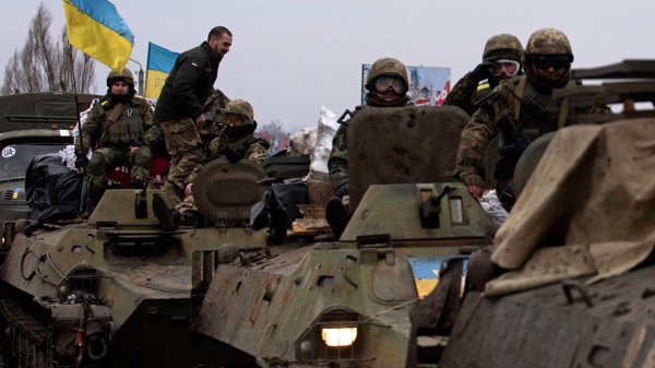 Армия Киева разместила боевую технику вблизи жилых кварталов двух населенных пунктов в Донбассе – УНМ