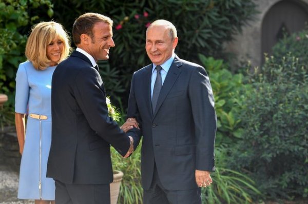 Макрон отметил важность встречи с Путиным | В мире | Политика - «Происшествия»