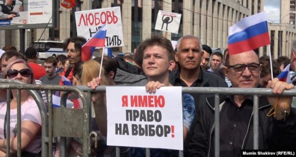 Почему более 50 тысяч человек вышло на проспект Сахарова - «Авто новости»
