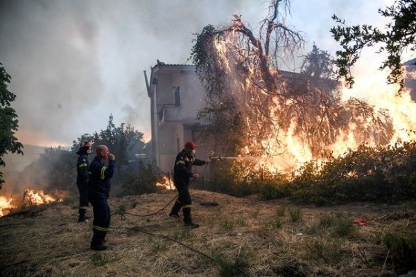 Премьер Греции прервал отпуск из-за ситуации с пожарами в стране | Происшествия - «Происшествия»
