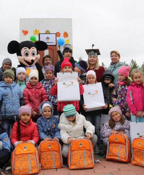 Пурнефтегазовцы провели благотворительную акцию «Собери ребенка в школу»