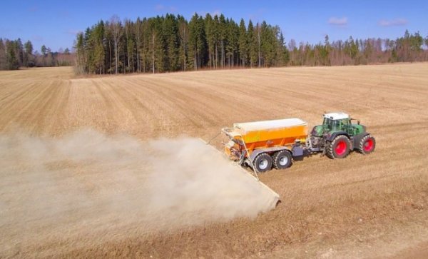СМИ: в Эстонии литовцы украли навигаторы с тракторов на более чем € 100 000 - «Новости Дня»