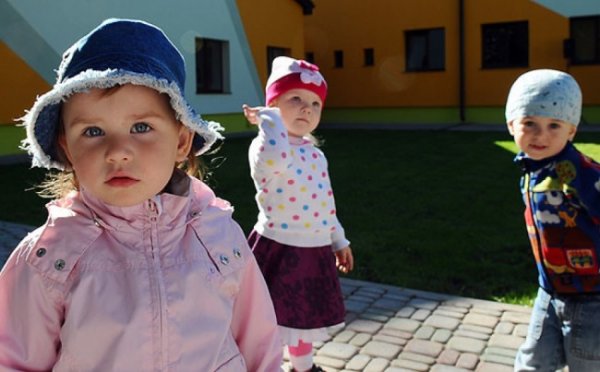 СМИ: в Риге полным ходом идёт латышизация русских детских садов - «Новости Дня»