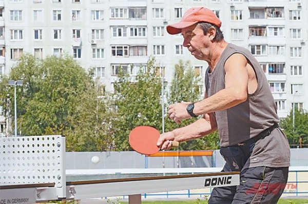 Теннис, ролики и стретчинг: «долголеты» выбирают новые виды спорта | Хорошёво-Мнёвники | Мой район - «Происшествия»