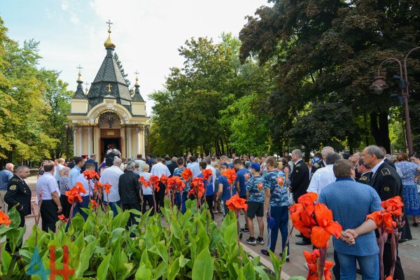 В центре Донецка прошла панихида в память о погибших на производстве шахтерах Донбасса