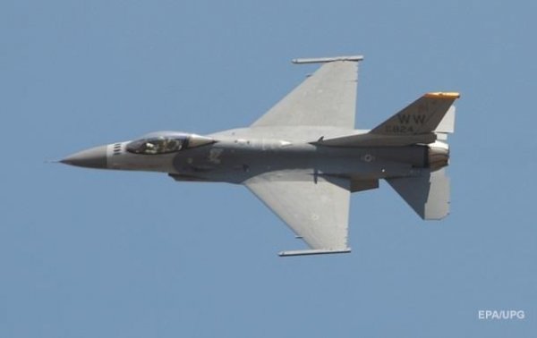 В США одобрили продажу истребителей F-16 Тайваню