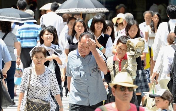 В Японии семь человек погибли за неделю от жары