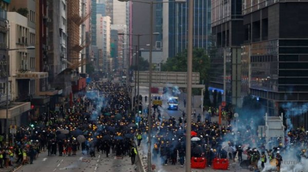В Гонконге — очередной многотысячный митинг протеста - «Новости Дня»
