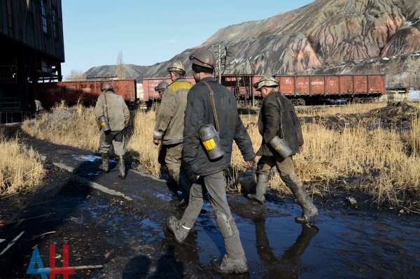 Власти Украины не намерены улучшать условия труда шахтеров и возвращать им долги по зарплатам – депутат
