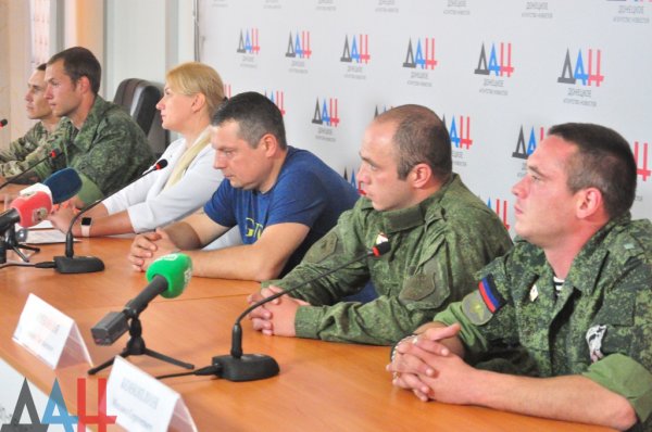Военные ДНР рассказали о попытках вербовки и фактах давления украинских спецслужб на их семьи