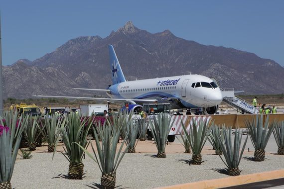 Мексиканская авиакомпания Interjet распродает парк российских «Суперджетов» - «Новости Дня»