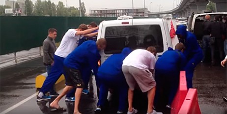 Очередному «герою парковки» досталось от украинских баскетболистов (видео) - «Происшествия»