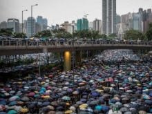 Пекин пугает «рукой Госдепа» и крахом экономики Гонконга. Не помогает - «Военное обозрение»