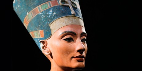 Ученые восстановили запах духов наиболее сексуальной царицы Древнего Египта - «Экономика»