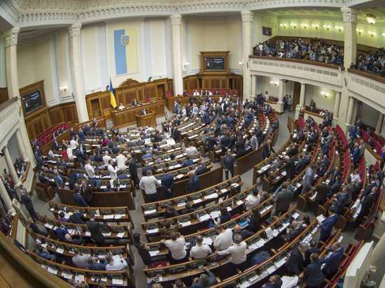 Украинские парламентарии утвердили список комитетов Верховной рады