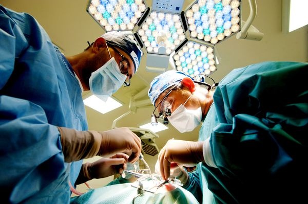 Увольнение хирургов в Нижнем Тагиле объяснили невыносимой нагрузкой - «Новости Дня»