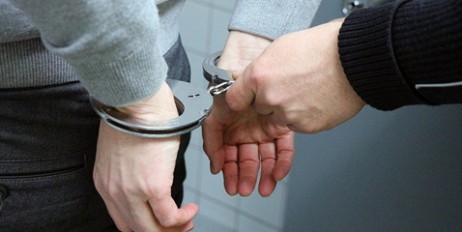 В Днепропетровской области двух полицейских уличили во взятке в 15 тысяч гривен - «Общество»