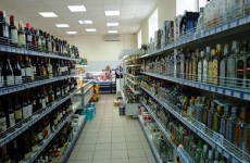 В г.Надыме возбуждено уголовное дело по факту розничной продажи алкогольной продукции подростку