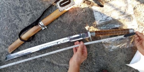 В Харьковской области мужчина пришел на прием к врачу с мечом - «Происшествия»