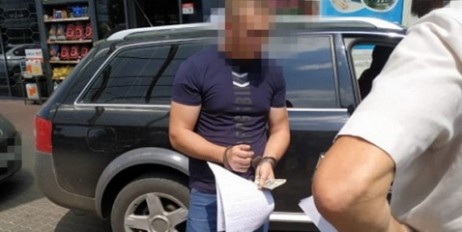 В Николаеве поймали адвоката на взятке в 1,5 тысячи долларов - «Политика»