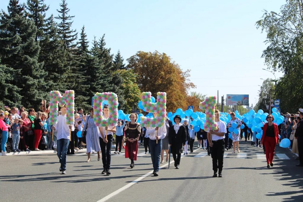 Перекличка ясиноватая. Ясиноватая дворец культуры. День города Ясиноватая. 2014 Города Ясиноватая. Город Ясиноватая Донецкой области.