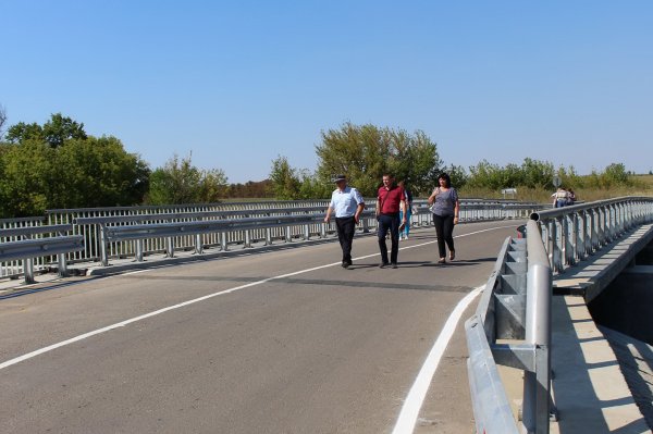 Минтранс ДНР сообщил о завершении ремонта поврежденного боями моста в Амвросиевском районе