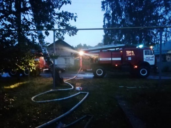 На Южном Урале три человека погибли при пожаре в частном доме