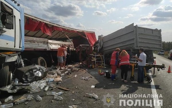 Под Тернополем столкнулись грузовки, есть жертва