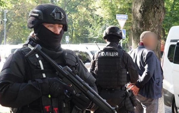 Полиция задержала преступную группировку во главе с "Самвелом Донецким"