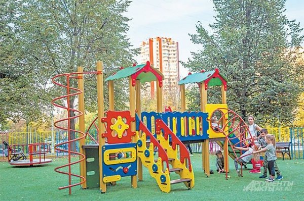 «Пойдём поиграем!». Жители могут сами выбрать варианты детских площадок | Ясенево | Мой район - «Политика»